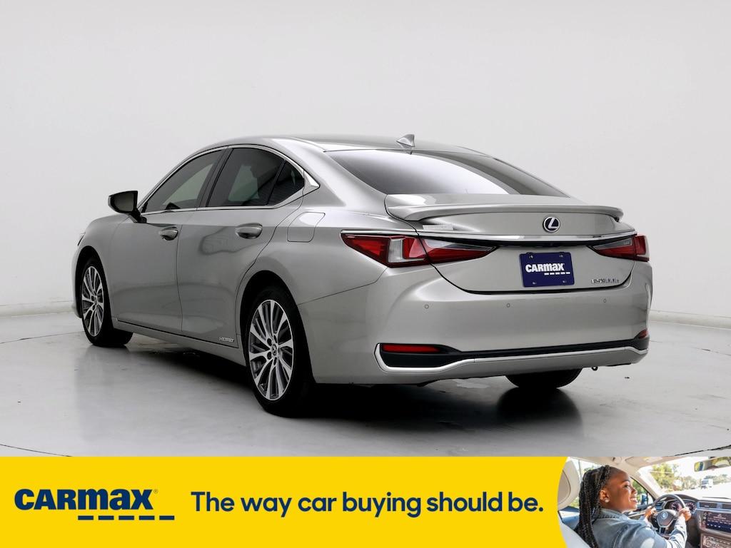 used 2019 Lexus ES 300h car, priced at $26,998