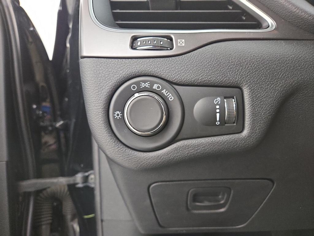 used 2020 Jeep Cherokee car, priced at $20,998