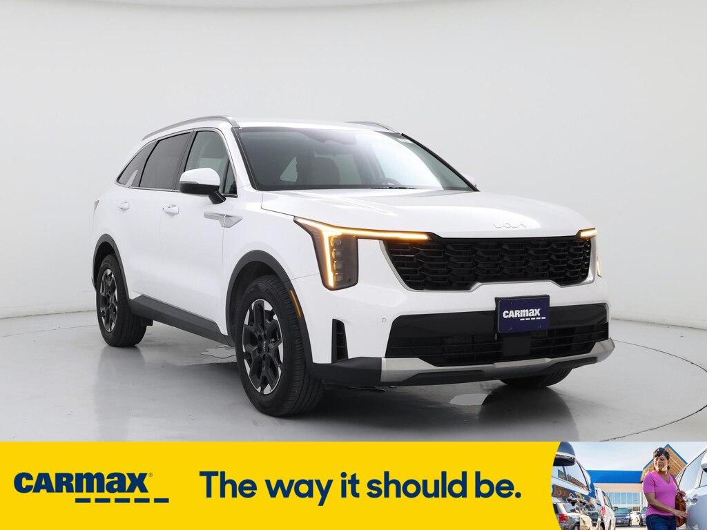 used 2024 Kia Sorento car, priced at $32,998