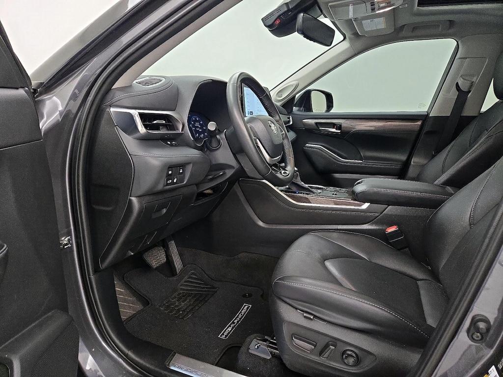 used 2023 Toyota Highlander Hybrid car, priced at $49,998