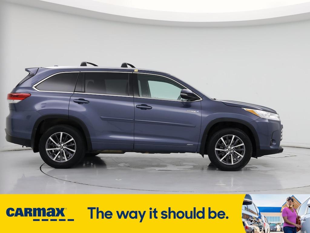 used 2018 Toyota Highlander Hybrid car, priced at $25,998