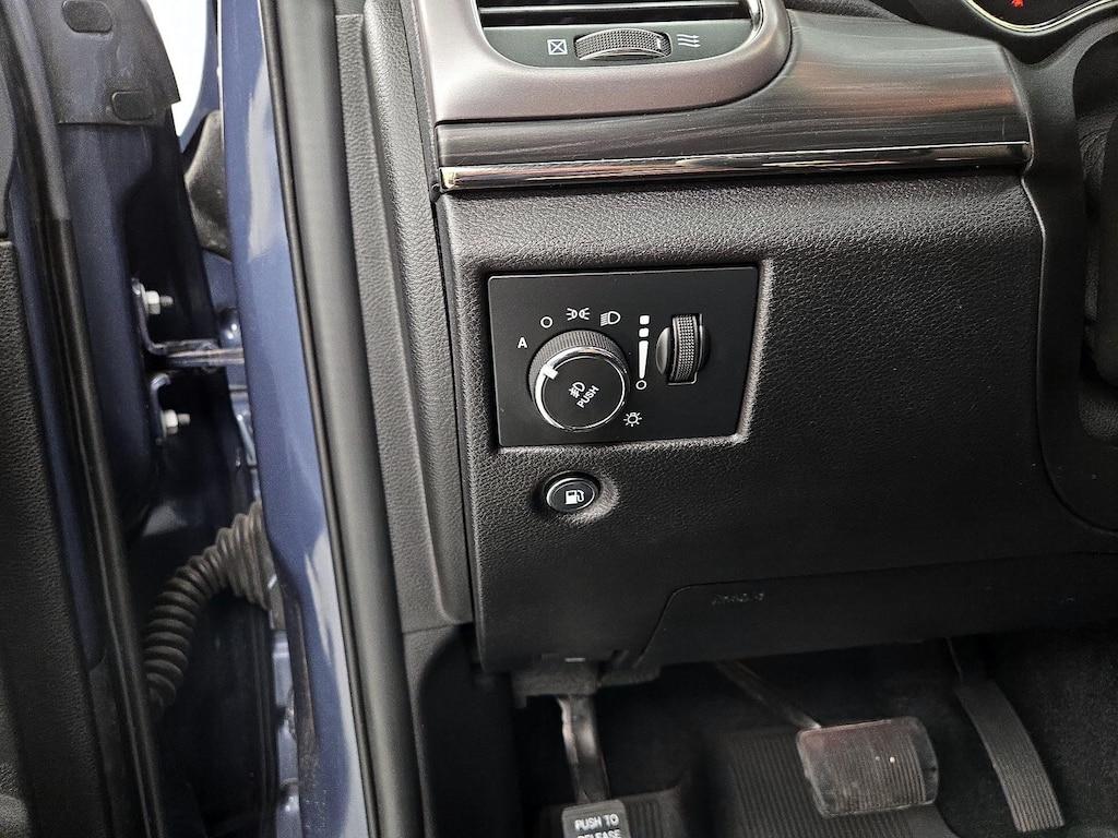 used 2021 Jeep Grand Cherokee car, priced at $30,998