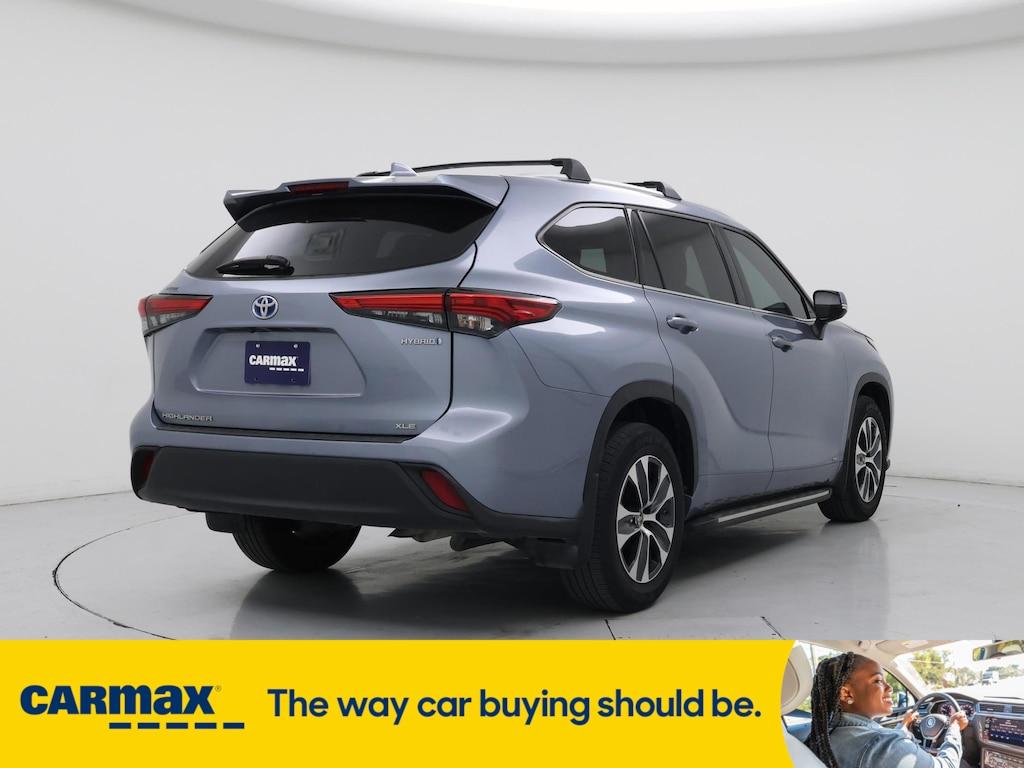 used 2022 Toyota Highlander Hybrid car, priced at $38,998
