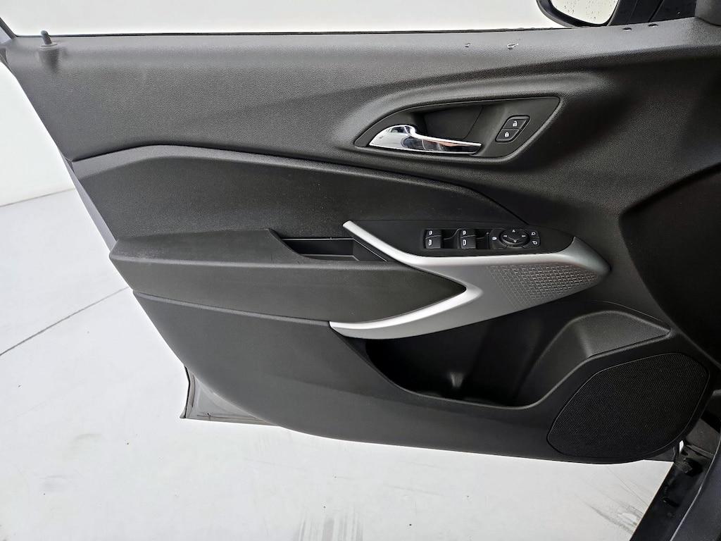 used 2024 Chevrolet Trax car, priced at $24,998