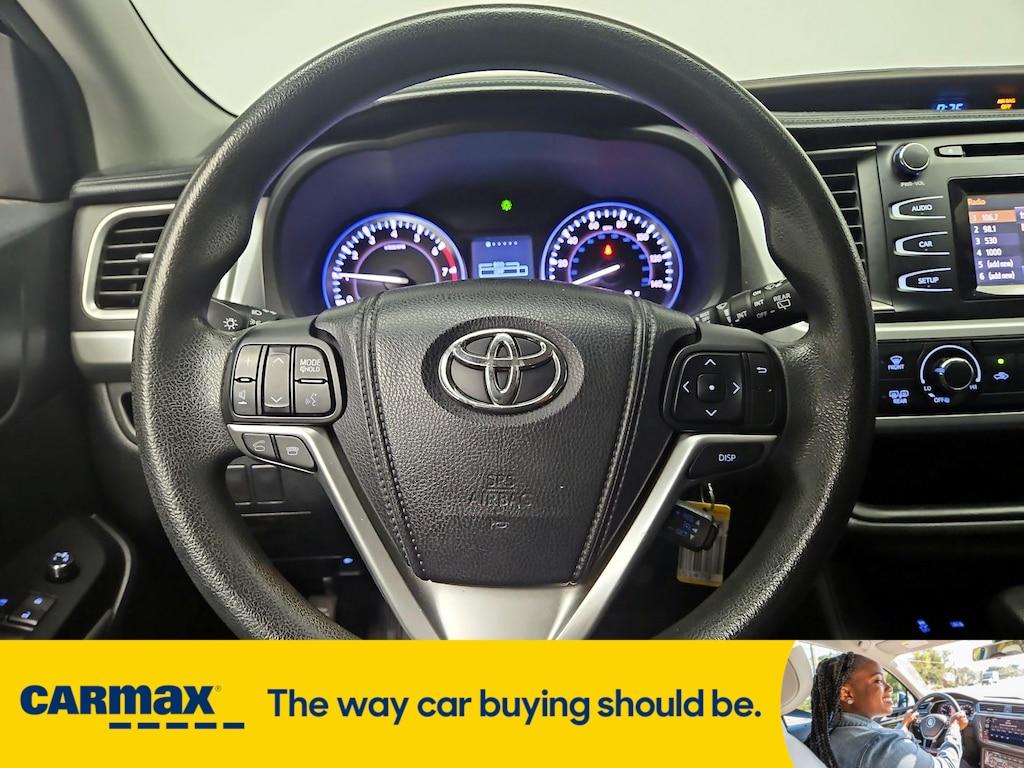 used 2015 Toyota Highlander car, priced at $16,998