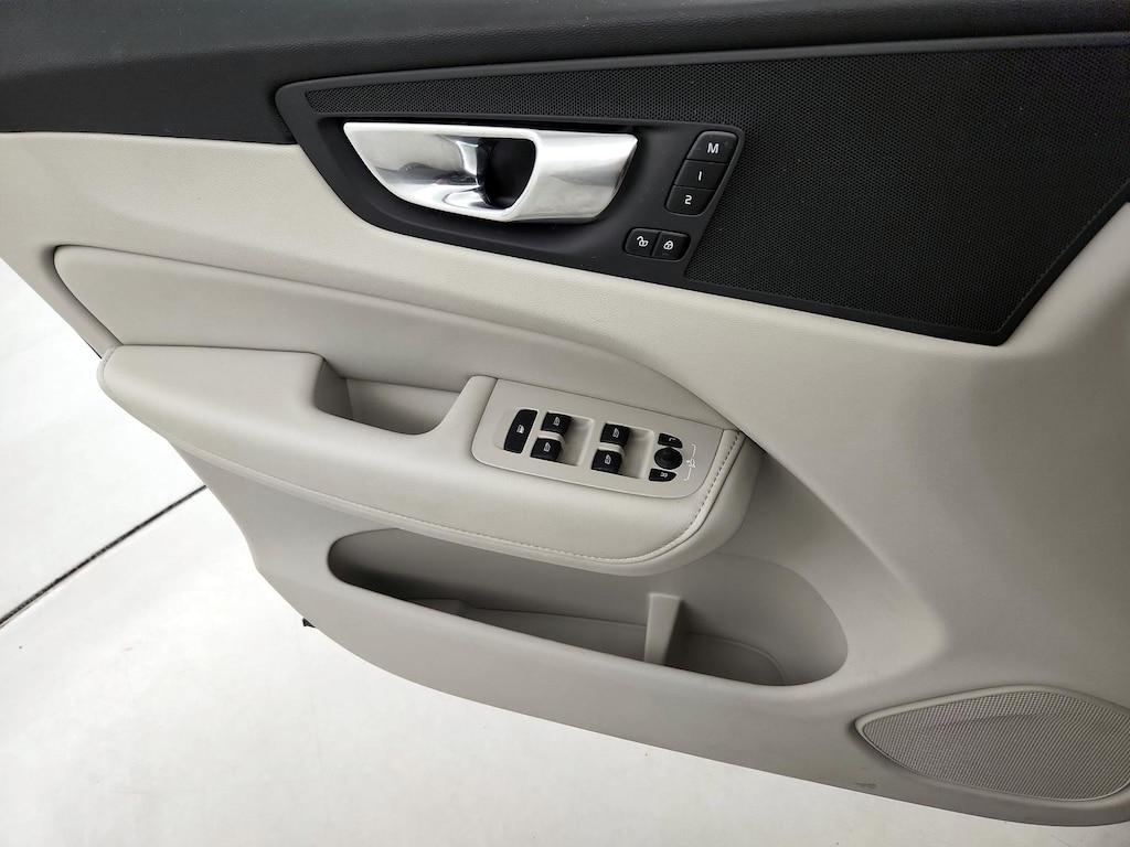 used 2023 Volvo XC60 car, priced at $32,998