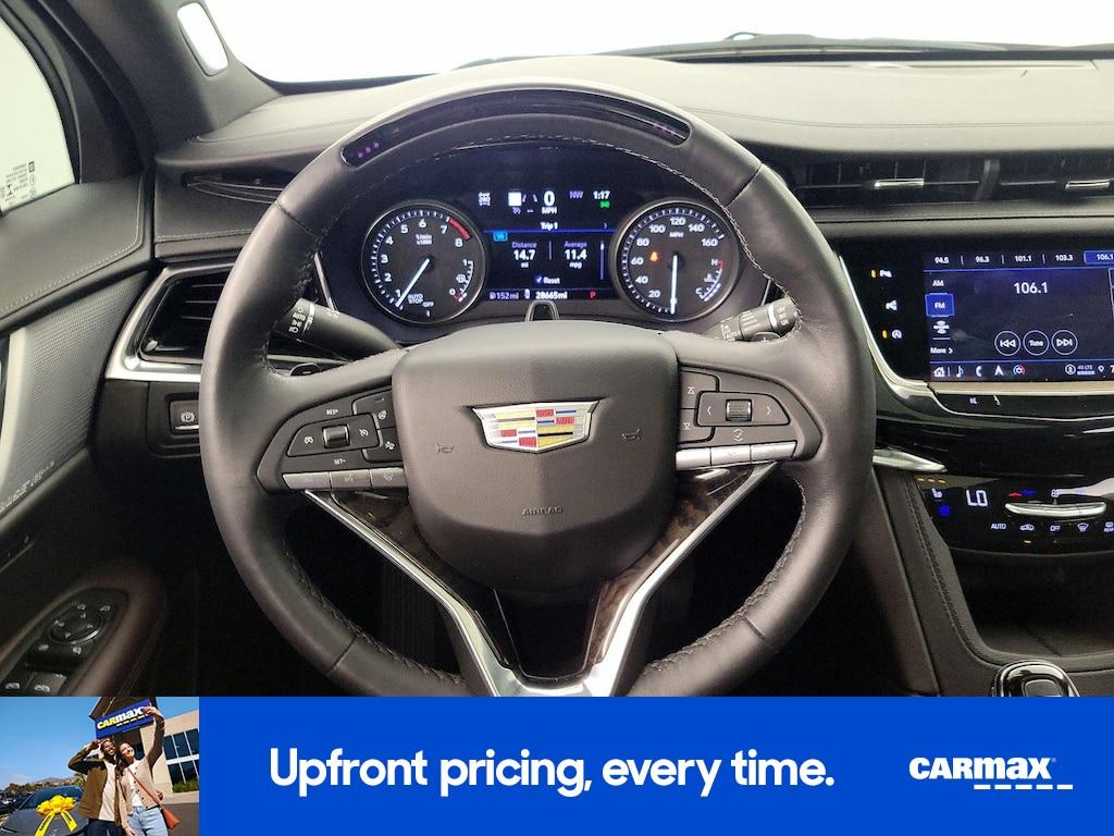 used 2023 Cadillac XT6 car, priced at $41,998