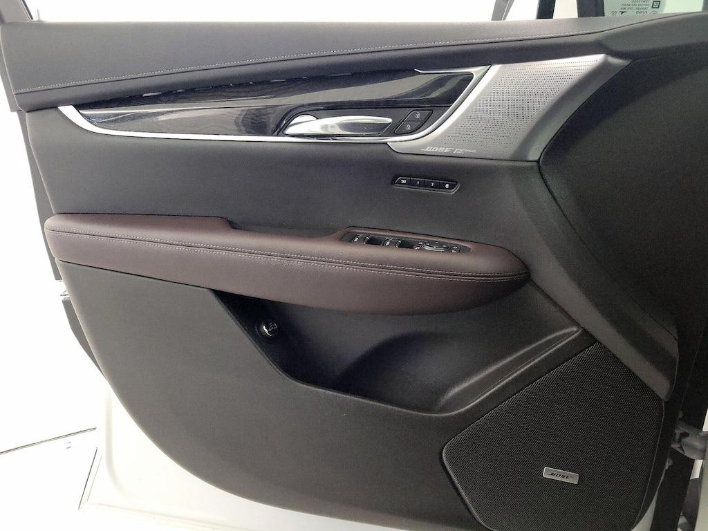 used 2023 Cadillac XT6 car, priced at $41,998