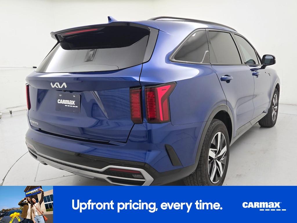 used 2023 Kia Sorento car, priced at $28,998