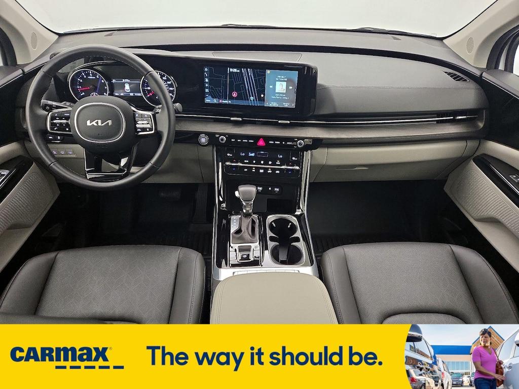 used 2024 Kia Carnival car, priced at $38,998
