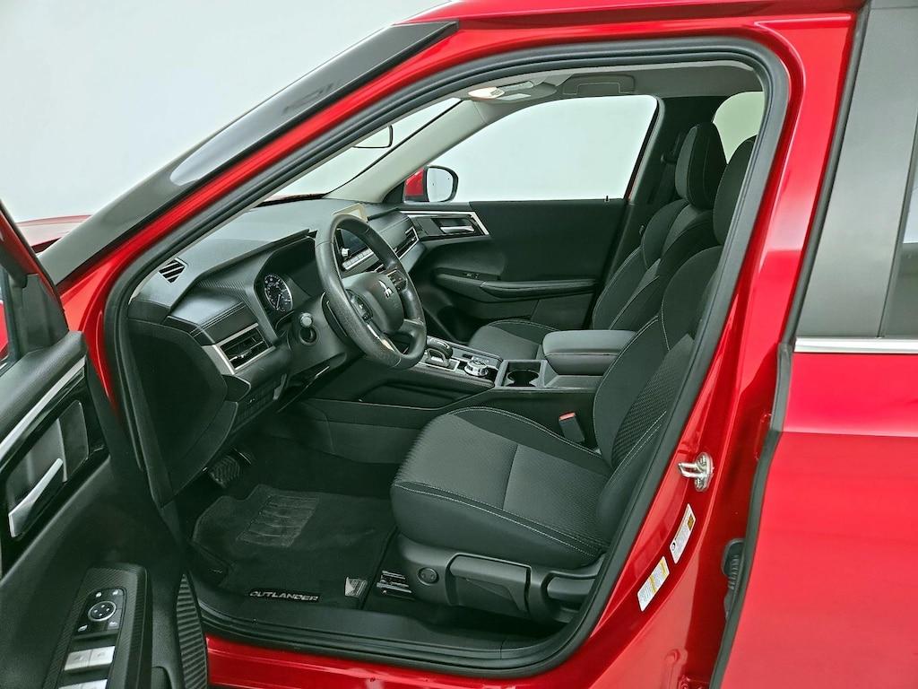 used 2024 Mitsubishi Outlander car, priced at $26,998