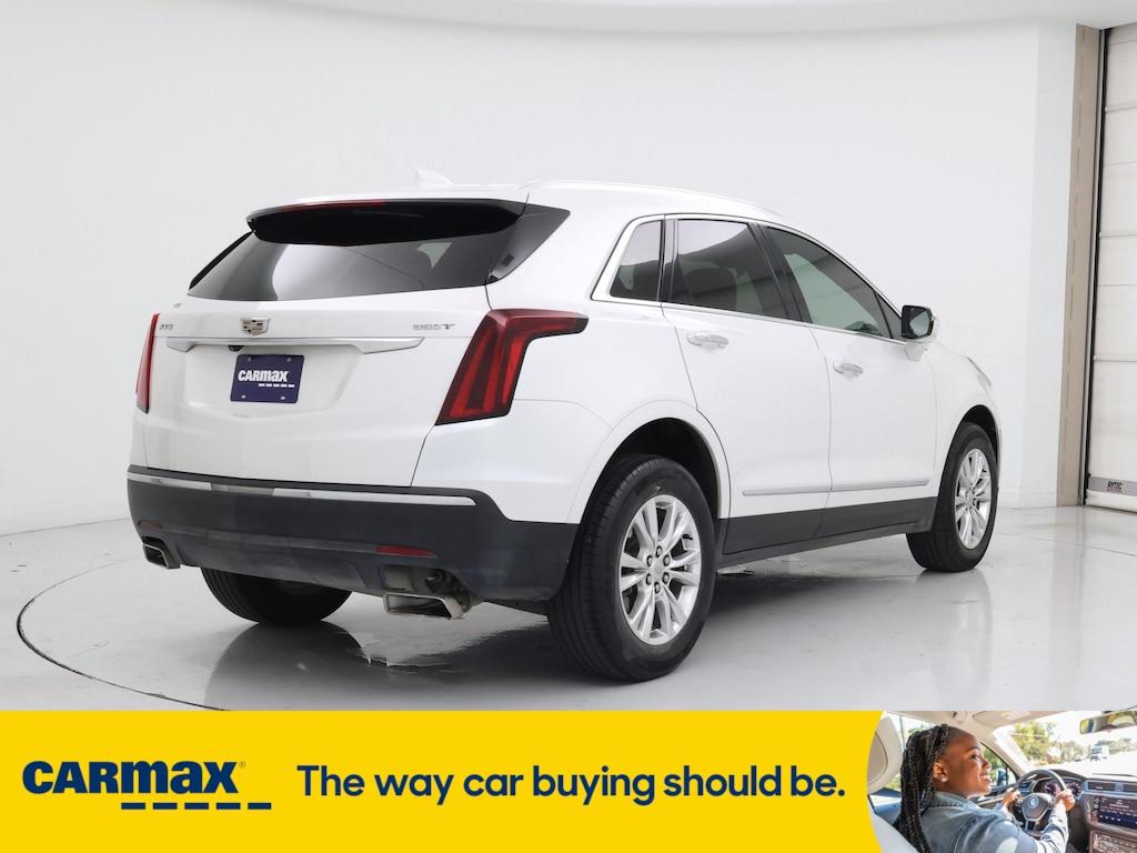 used 2021 Cadillac XT5 car, priced at $24,998