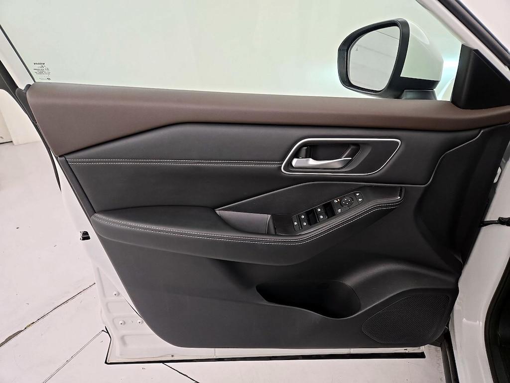 used 2021 Nissan Rogue car, priced at $22,998