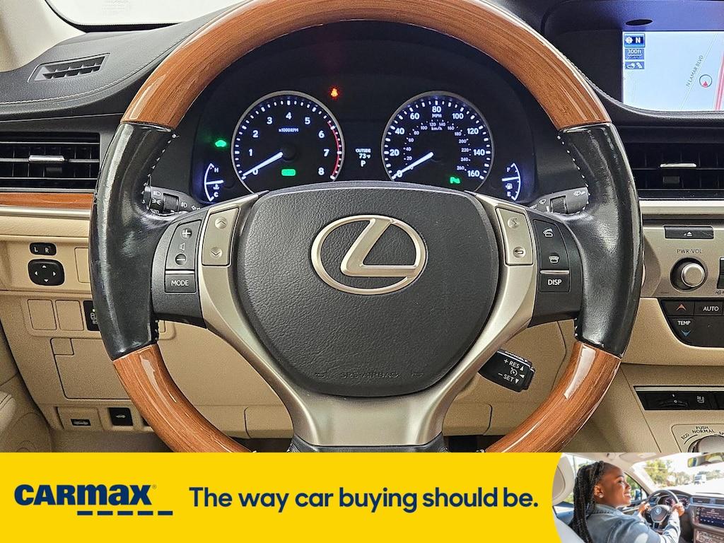 used 2014 Lexus ES 300h car, priced at $19,998