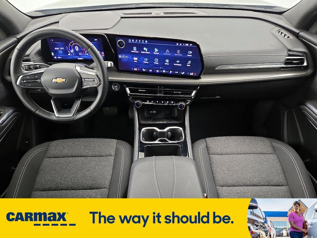 used 2025 Chevrolet Traverse car, priced at $40,998