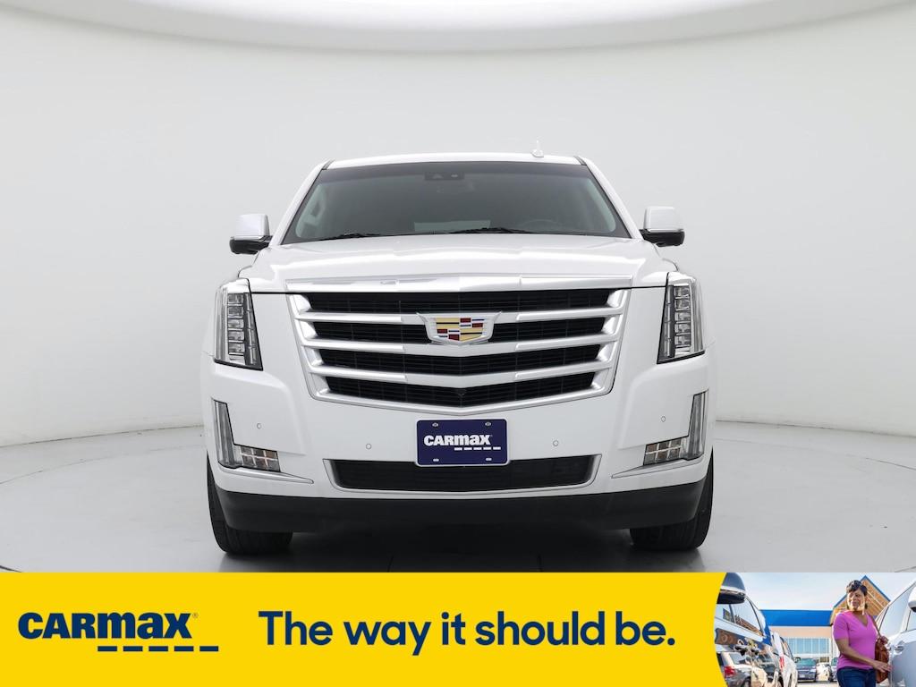 used 2020 Cadillac Escalade car, priced at $46,998