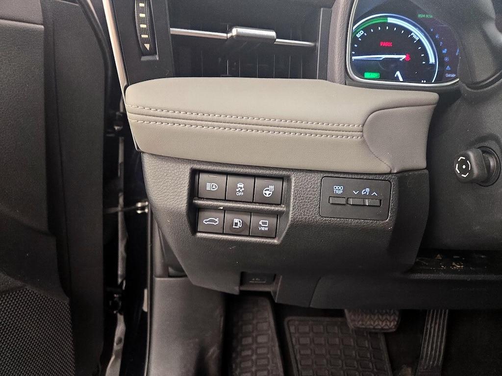 used 2020 Toyota Avalon Hybrid car, priced at $30,998