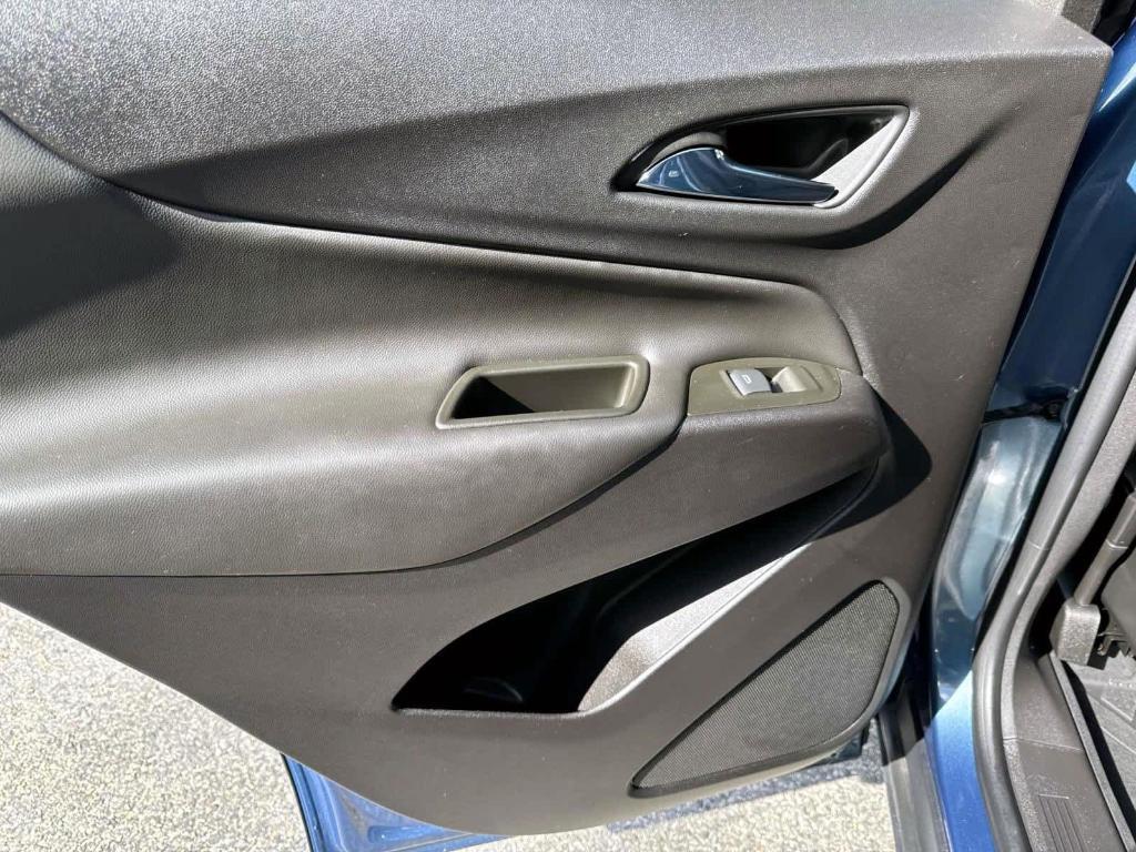 used 2024 Chevrolet Equinox car, priced at $26,500