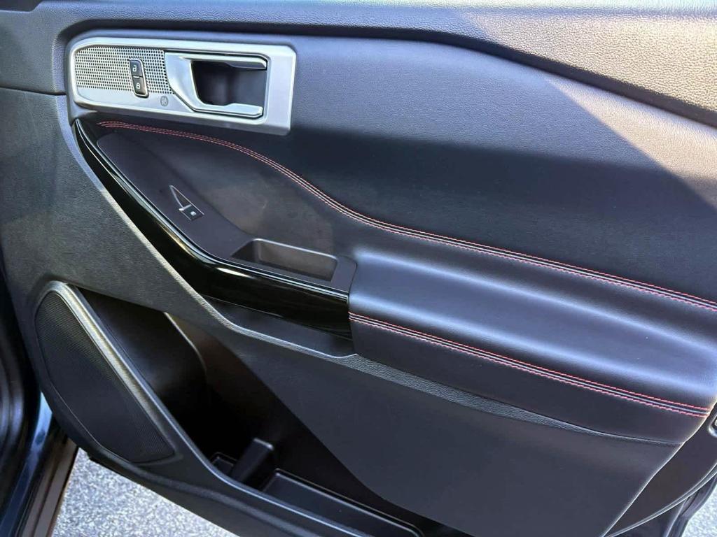 used 2024 Ford Explorer car, priced at $39,995