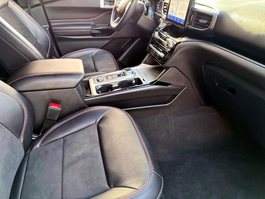 used 2024 Ford Explorer car, priced at $43,988