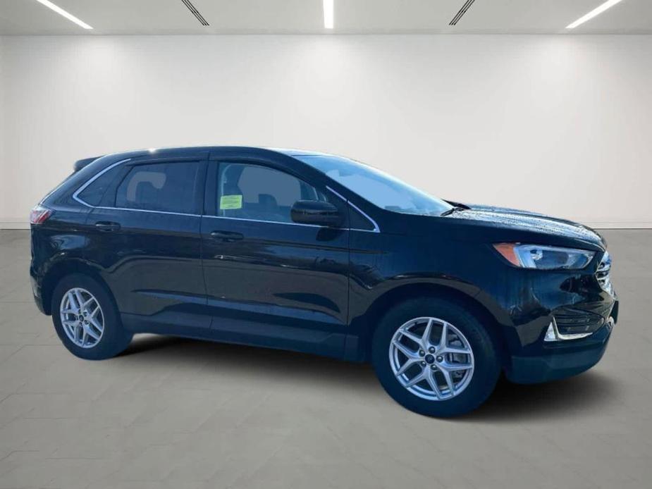 used 2022 Ford Edge car, priced at $28,500