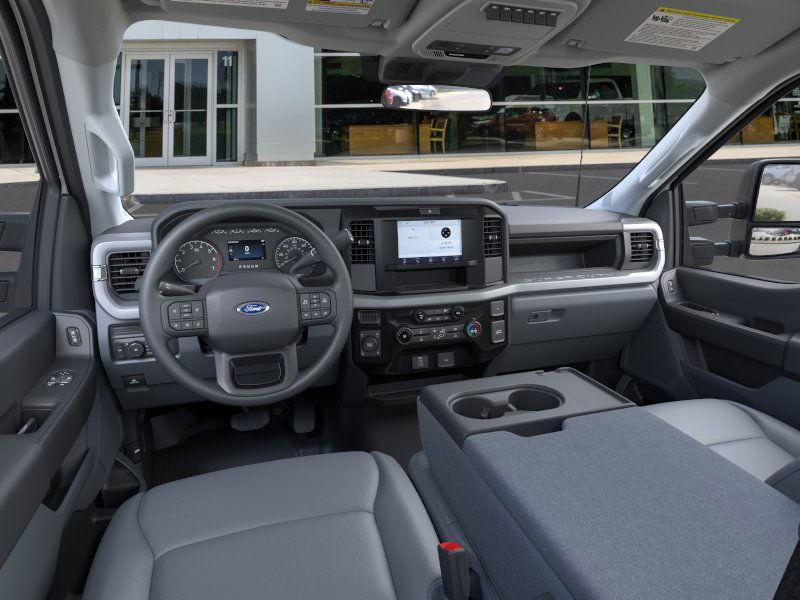 new 2025 Ford F-250 car, priced at $53,300