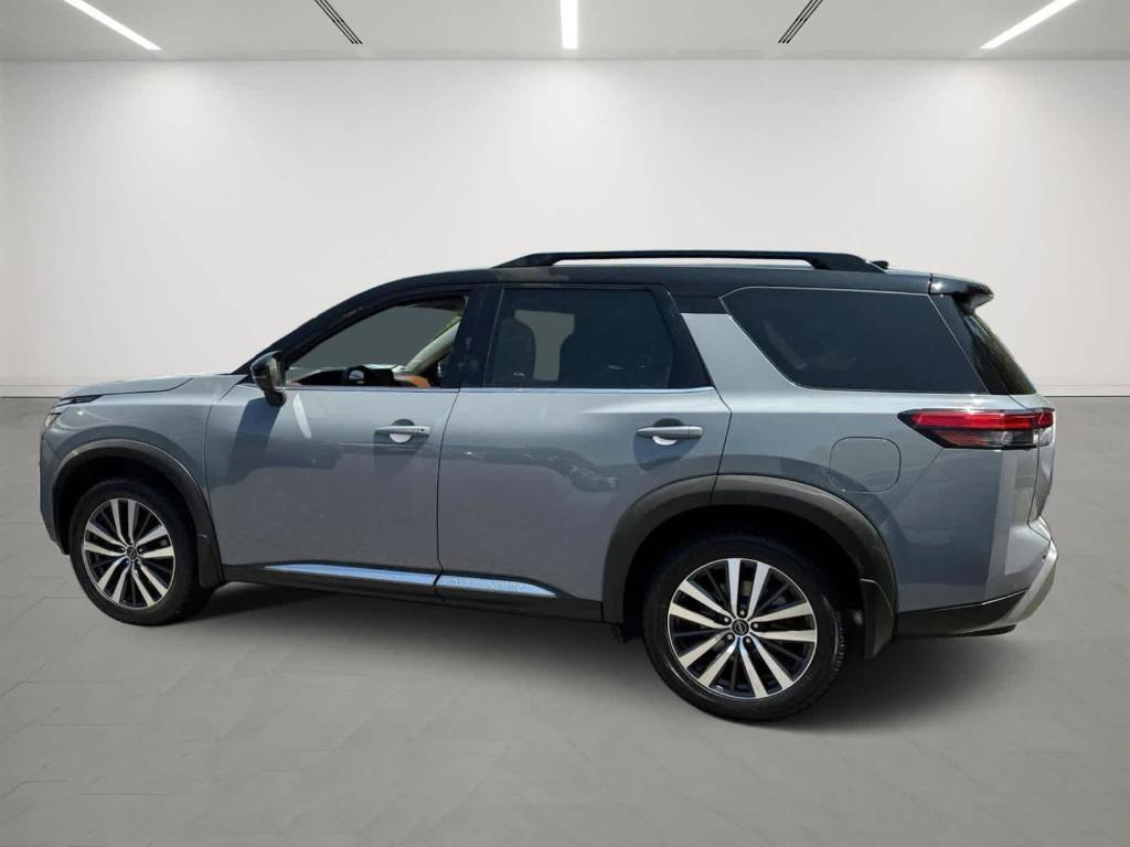 used 2022 Nissan Pathfinder car, priced at $39,036