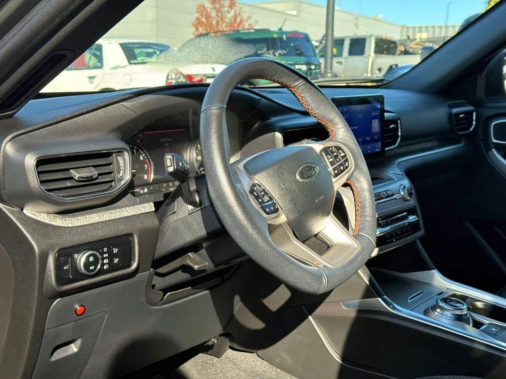 used 2024 Ford Explorer car, priced at $39,995