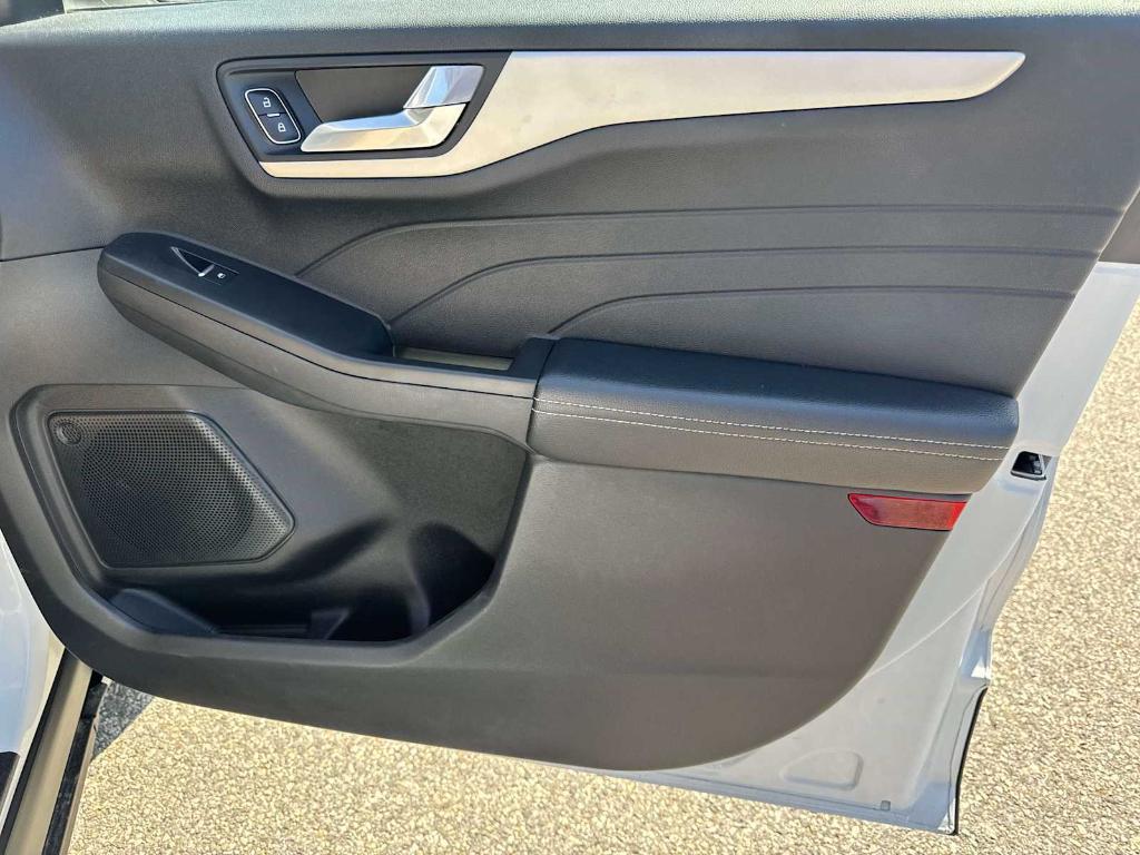 used 2022 Ford Escape car, priced at $28,422