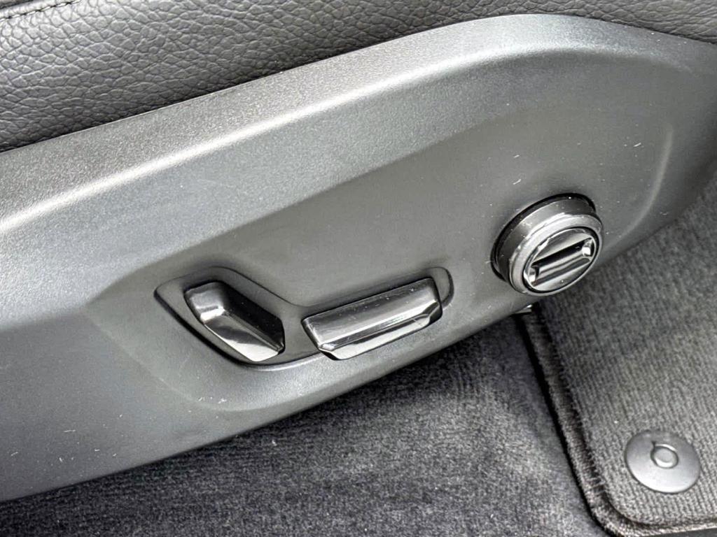 used 2025 Volvo XC60 car, priced at $39,902