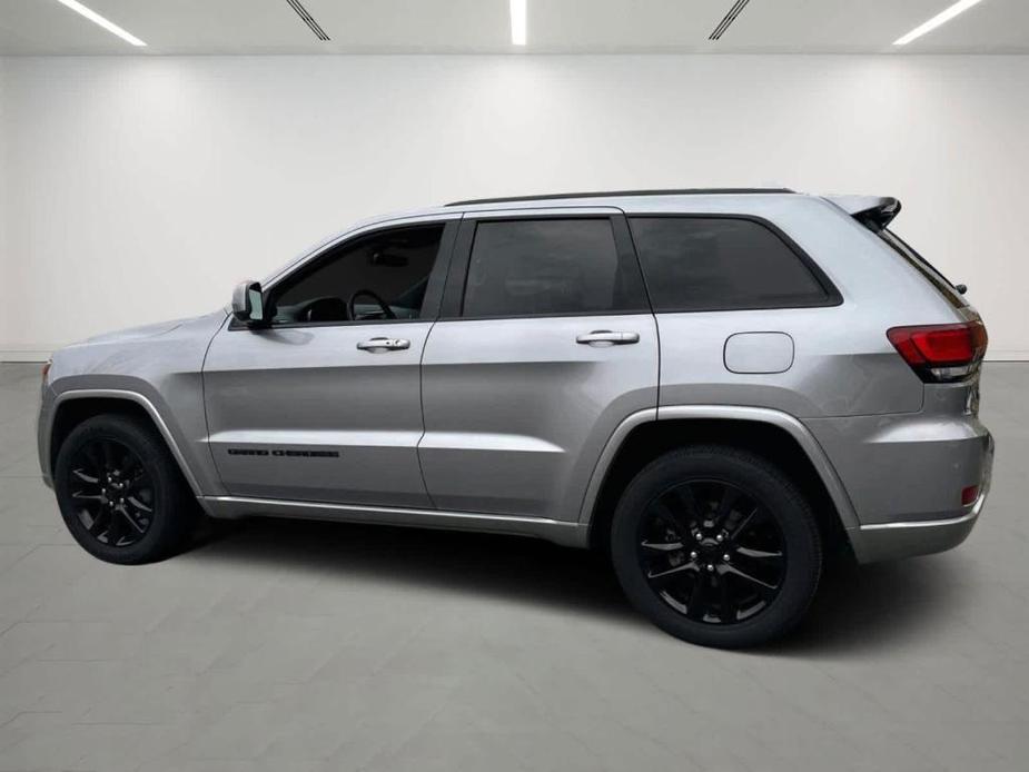 used 2019 Jeep Grand Cherokee car, priced at $29,900