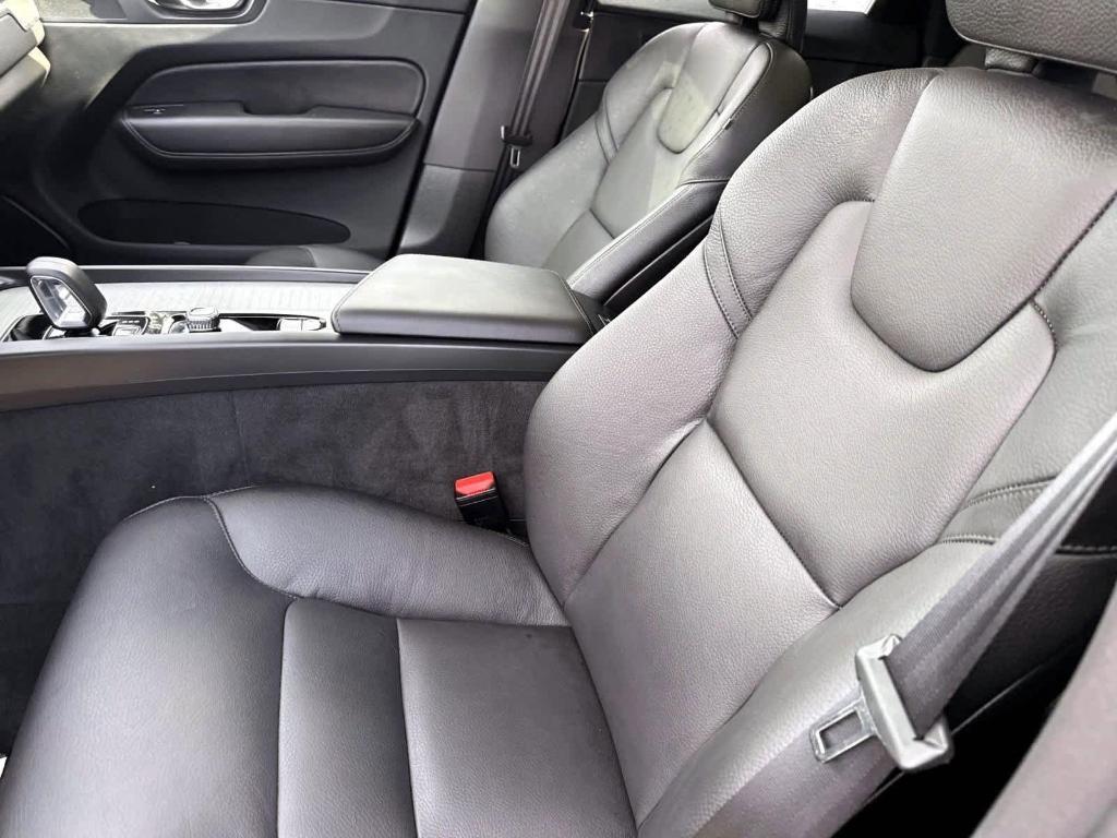 used 2025 Volvo XC60 car, priced at $38,990