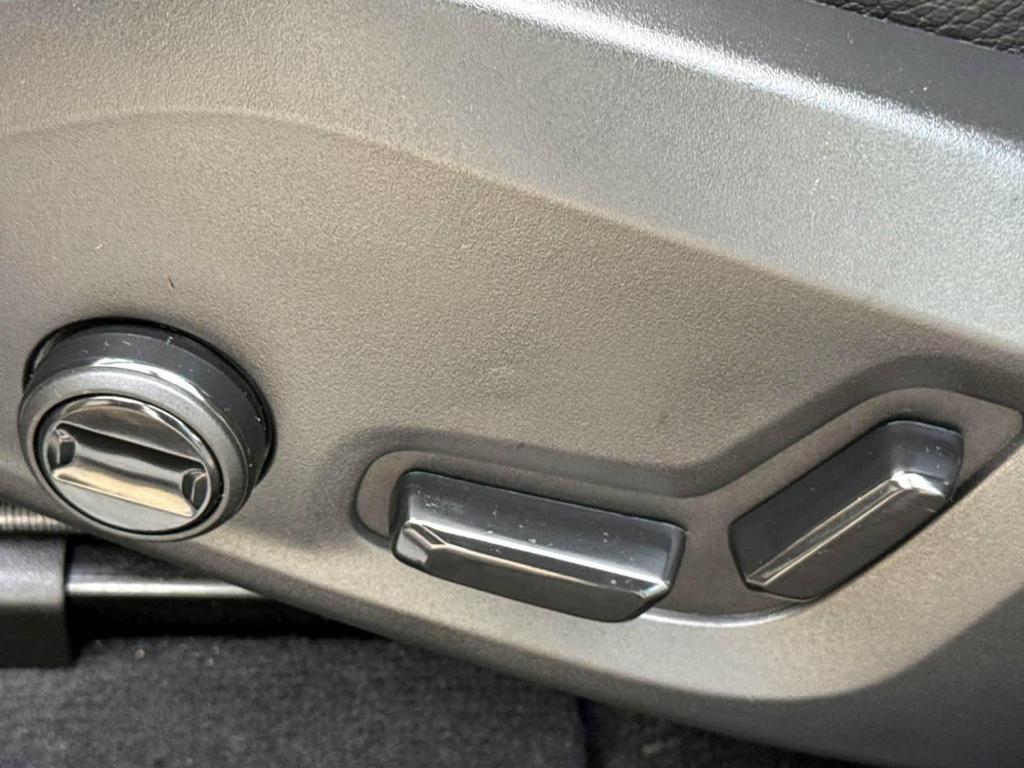 used 2025 Volvo XC60 car, priced at $38,990