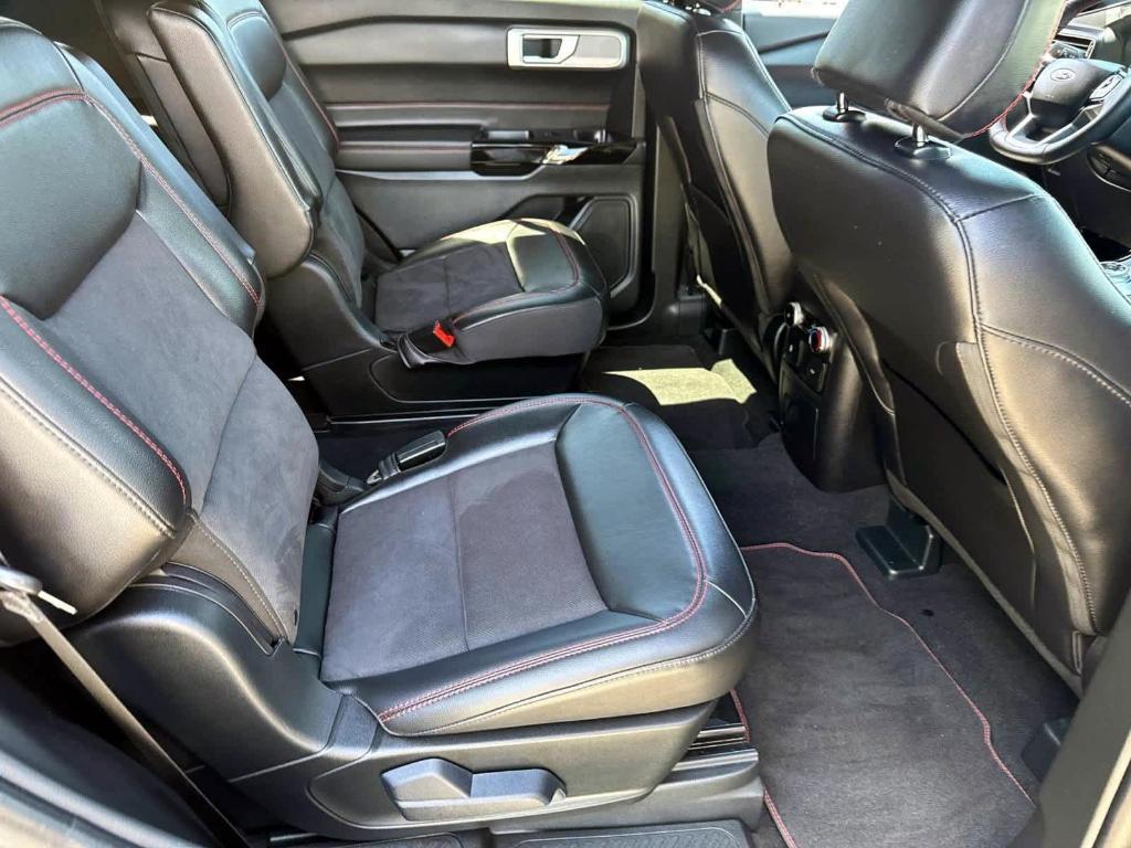 used 2024 Ford Explorer car, priced at $38,995