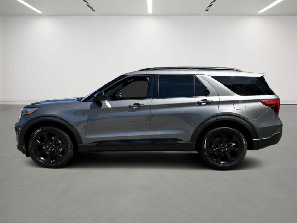 used 2024 Ford Explorer car, priced at $38,995