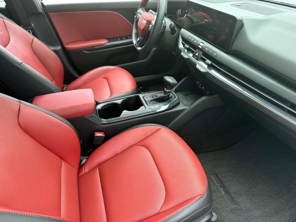 used 2025 Kia K4 car, priced at $29,000