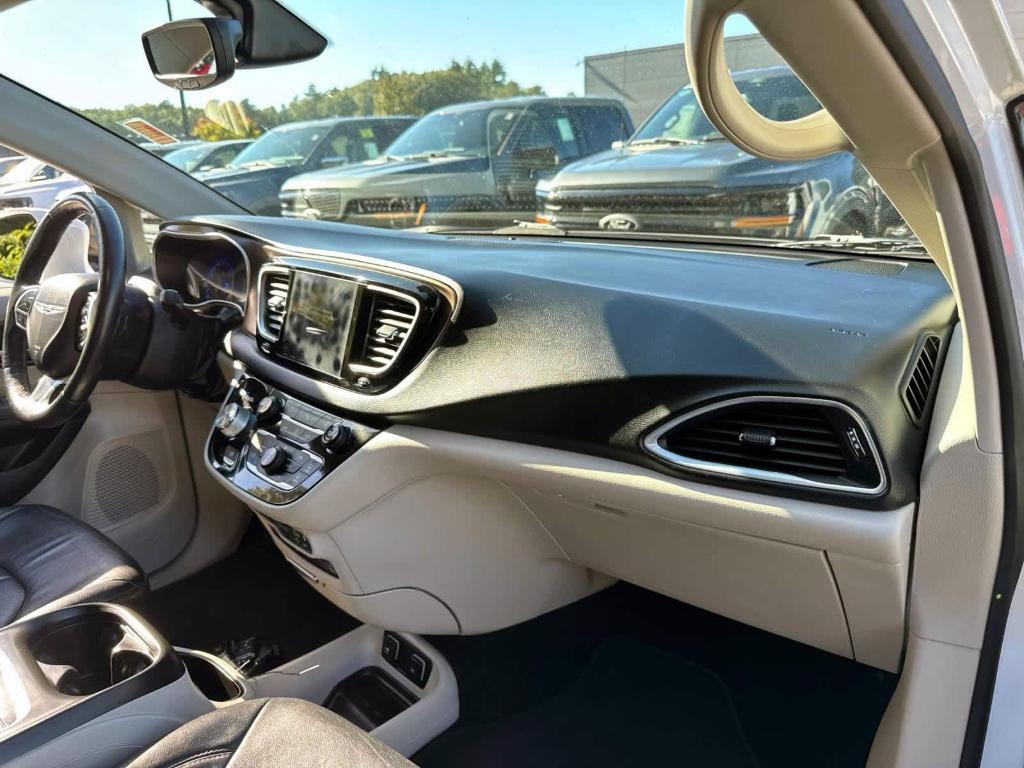 used 2019 Chrysler Pacifica car, priced at $19,995