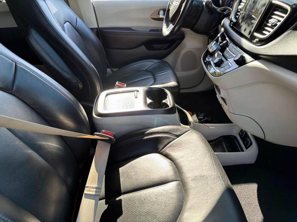 used 2019 Chrysler Pacifica car, priced at $19,995