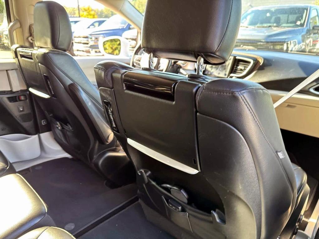 used 2019 Chrysler Pacifica car, priced at $19,995