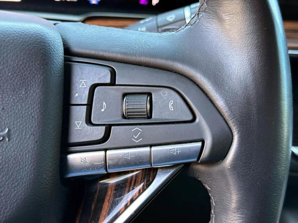 used 2024 Cadillac Escalade ESV car, priced at $86,987