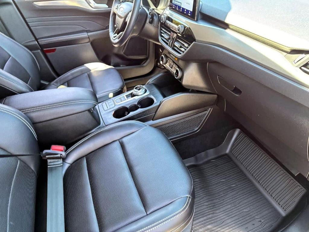 used 2022 Ford Escape car, priced at $26,995