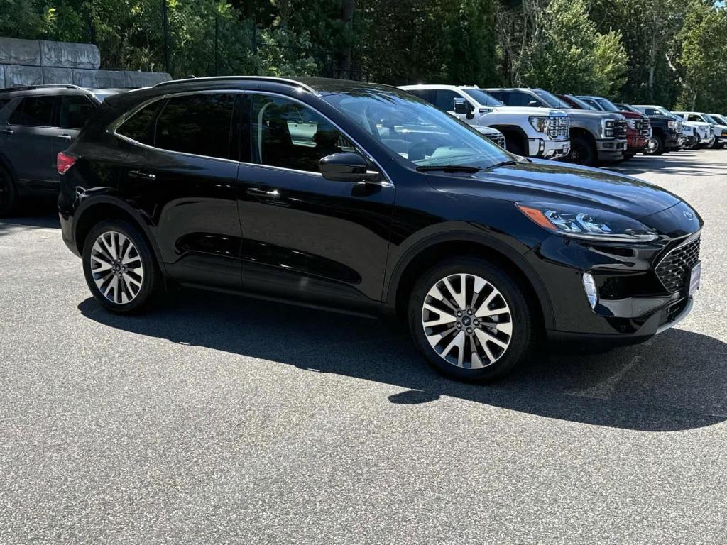 used 2022 Ford Escape car, priced at $26,995