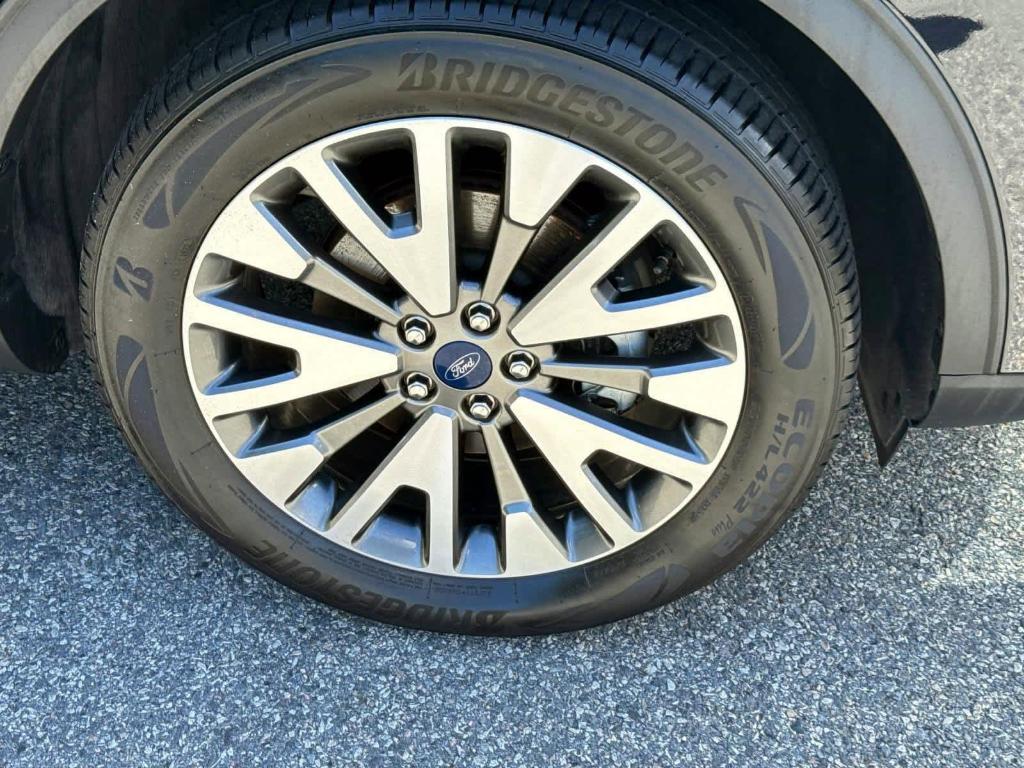 used 2022 Ford Escape car, priced at $26,995