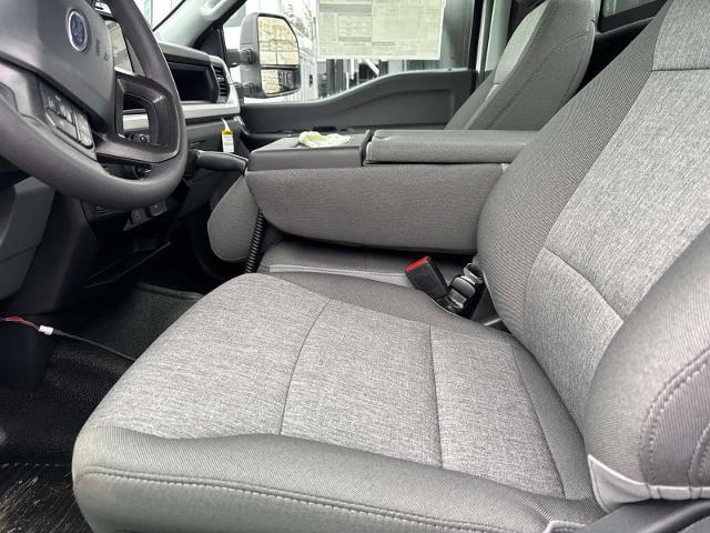 new 2025 Ford F-250 car, priced at $52,080