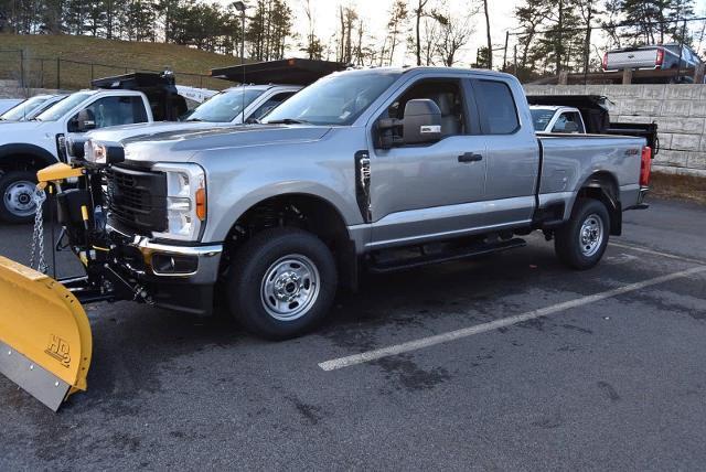 new 2023 Ford F-250 car, priced at $58,900