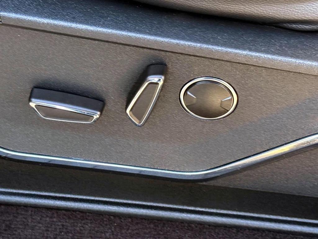 used 2022 Ford F-150 Lightning car, priced at $38,962