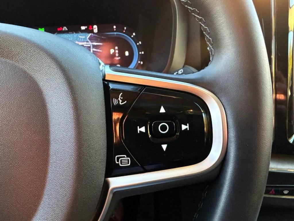 used 2025 Volvo XC60 car, priced at $39,995