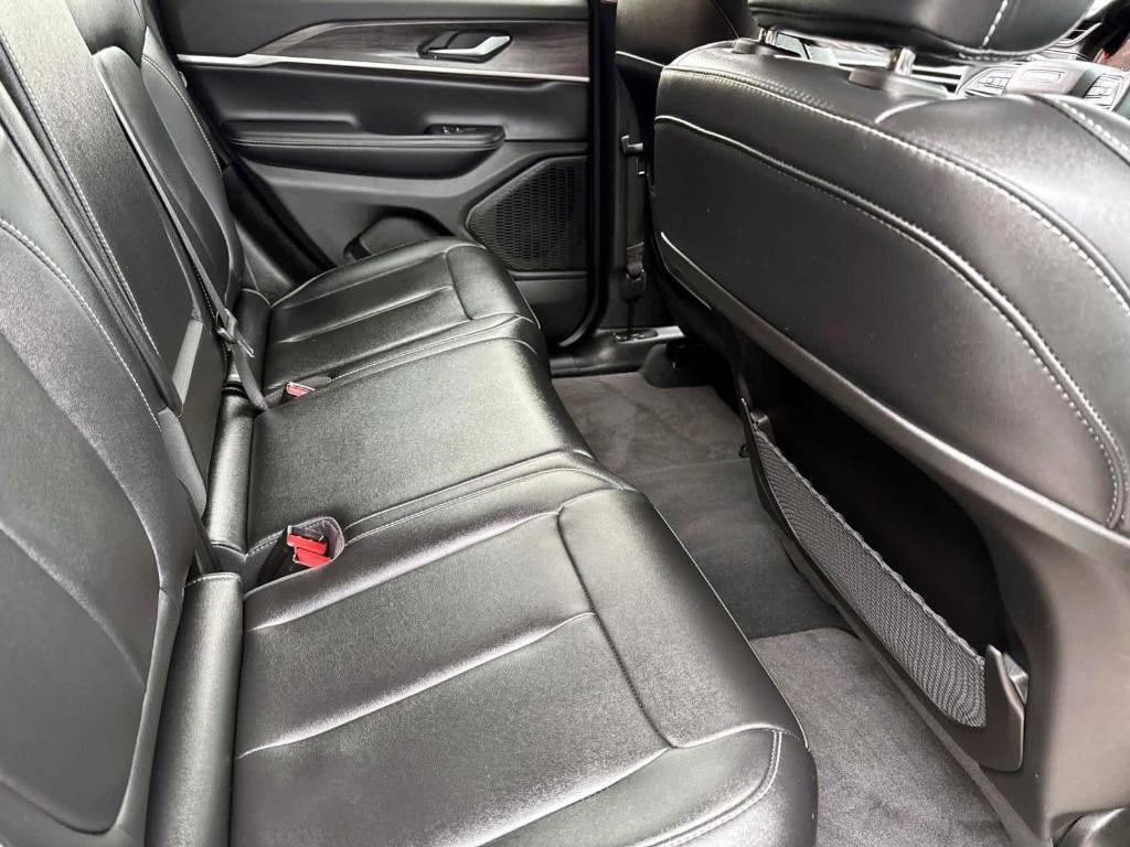 used 2024 Jeep Grand Cherokee car, priced at $37,922