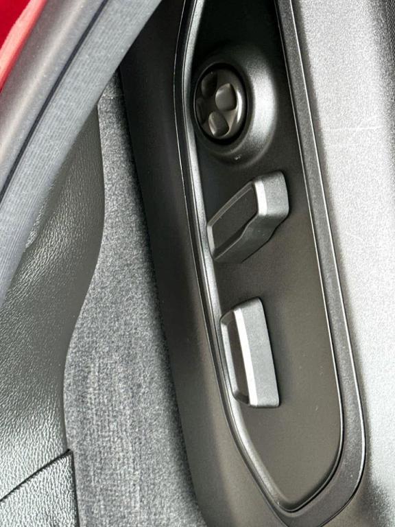 used 2024 Jeep Grand Cherokee car, priced at $37,922