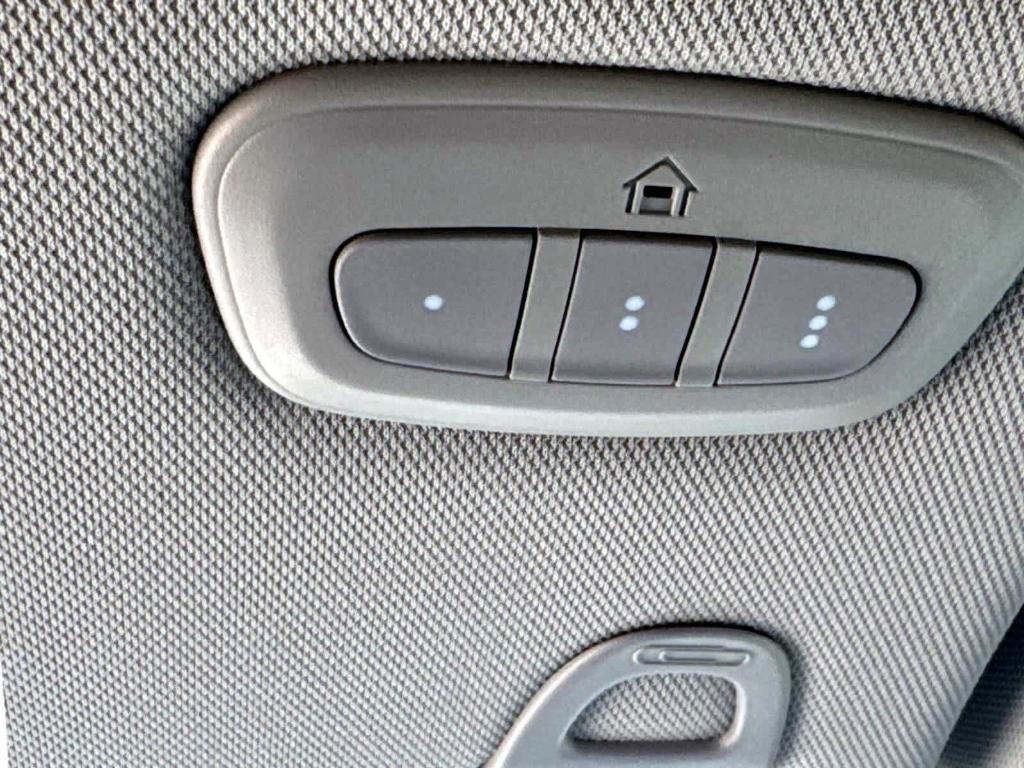 used 2022 Jeep Compass car, priced at $24,995